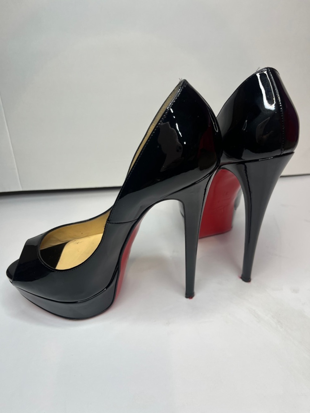 SZ 37 Christian Louboutin Black Patent Leather Peep-Toe Platform Pumps